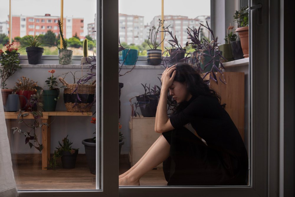 Common Reasons of Emotional Baggage in Relationship