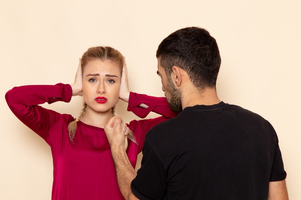 How to Spot Narcissistic Behavior in a Relationship